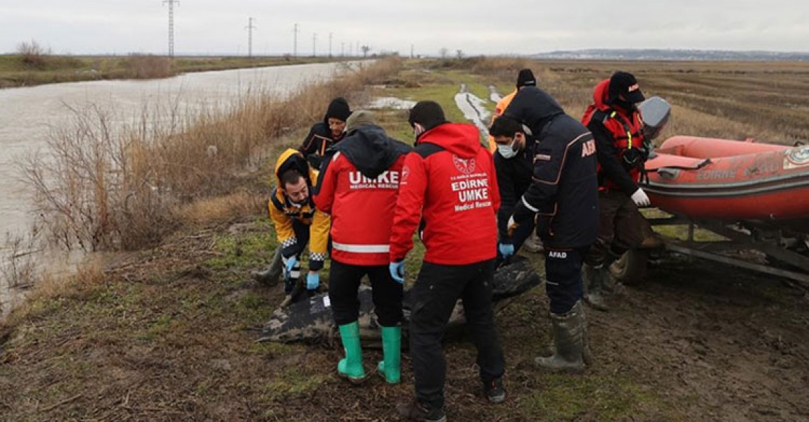 Edirne'de 12 düzensiz göçmen donarak ölmüş halde bulundu