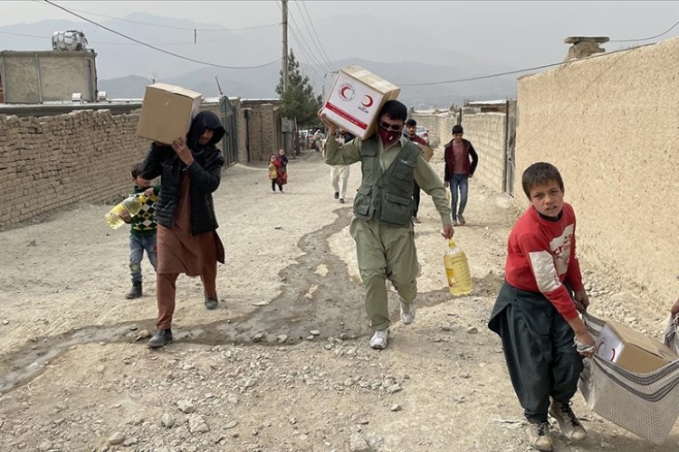 Türk Kızılay, Afganistan'daki ihtiyaç sahibi ailelere yardım ulaştırdı