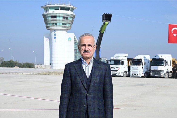 Bakan Uraloğlu: Hatay Havalimanı'na geniş gövdeli uçakların inebileceği şekilde ilave pist inşa edeceğiz