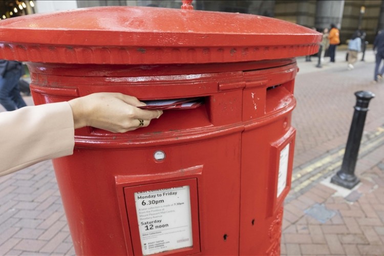 İngiliz posta servisi Royal Mail çalışanları yine iş bıraktı
