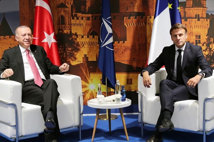 Cumhurbaşkanı Erdoğan'ın Fransa Cumhurbaşkanı Macron ile bir araya geldi