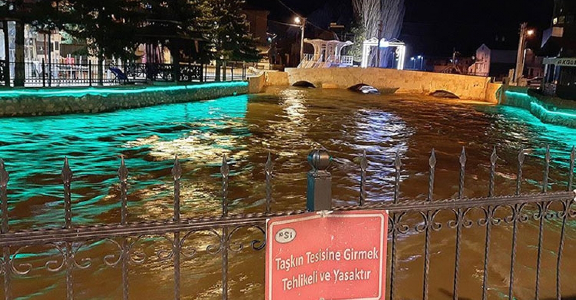 Konya'daki Çarşamba Çayı'nda su seviyesi kritik seviyeye yükseldi