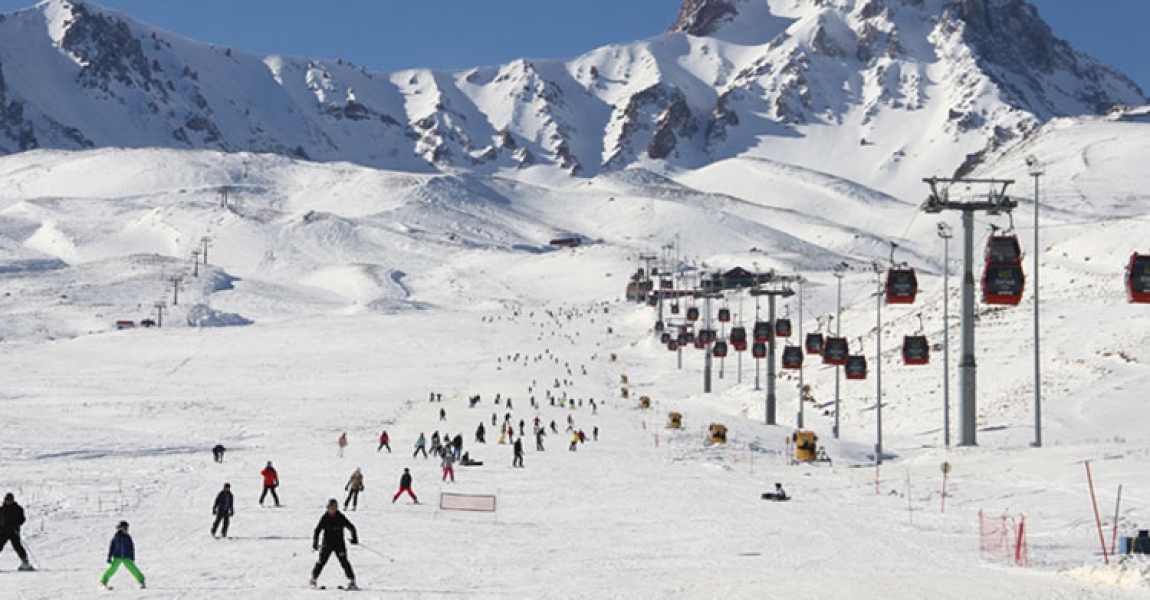 Avrupa'nın en iyi kayak merkezi yarışmasında finale kaldı