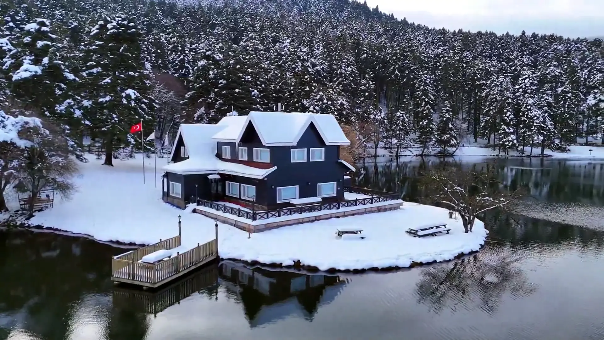 Beyaza bürünen Gölcük Tabiat Parkı’nda kartpostallık manzaralar 4