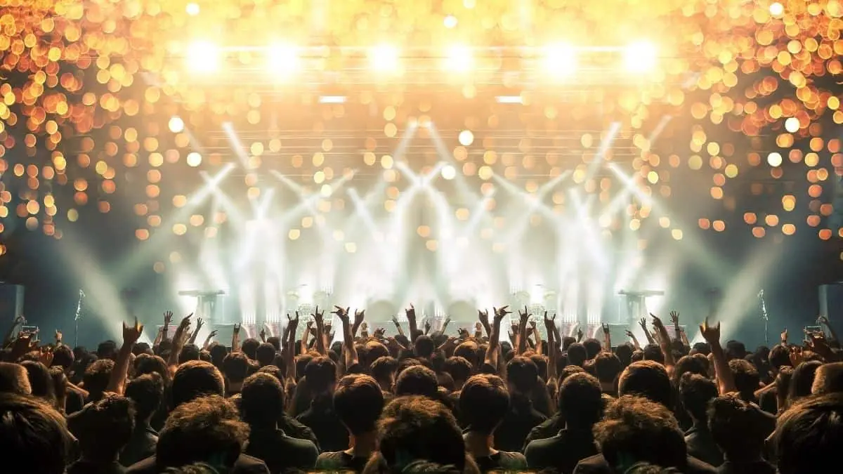 2025 yılbaşı konserlerinde hangi sanatçı nerde sahne alacak? 4