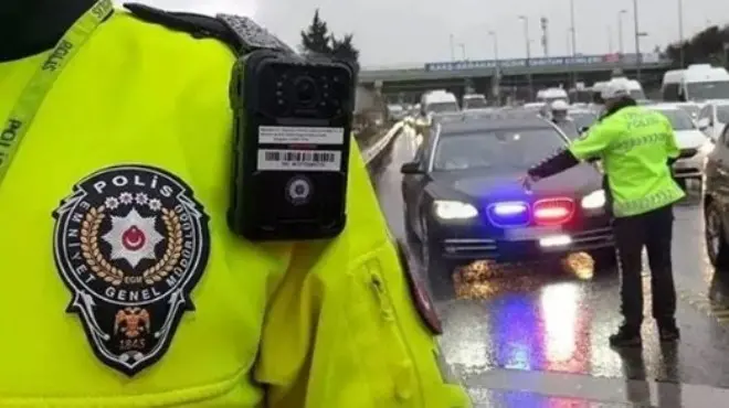 Çakar Cezası Kaç TL 2025? Usulsüz Çakar Lamba Kullanma Cezası Aralık 2025 Güncel Detaylar! 1