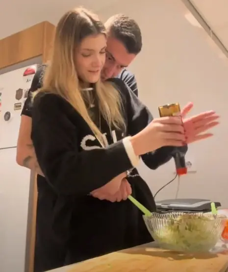 Berke Özer’in Kız Arkadaşı Var Mı, Sevgilisi Kim? Berke Özer’in Sevgilisi Aylin Akçay Kimdir? 4