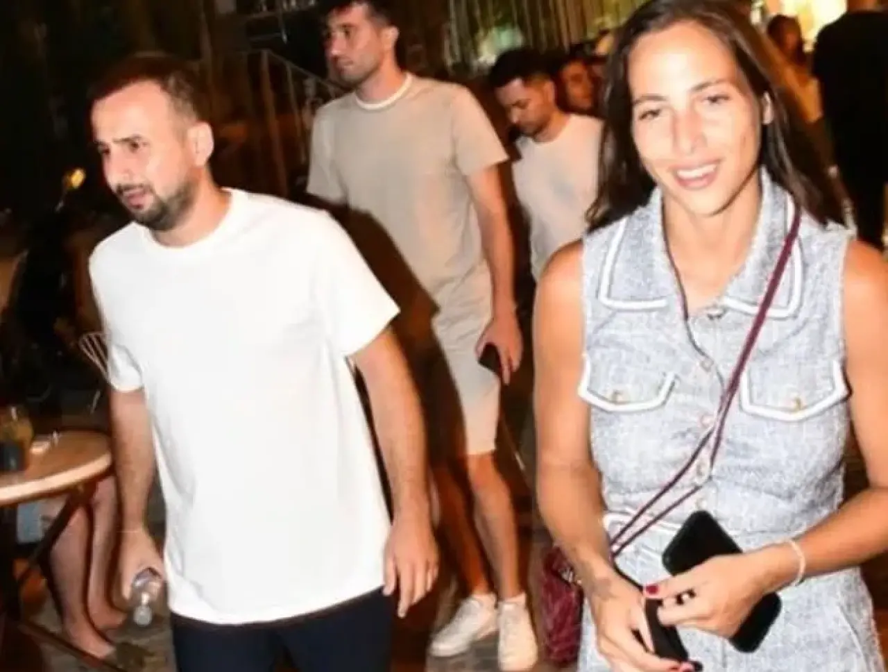 Hülya Avşar’ın Kızı Zehra Çilingiroğlu’nun Sevgilisi Kim? Evlilik Mi Geliyor? 2