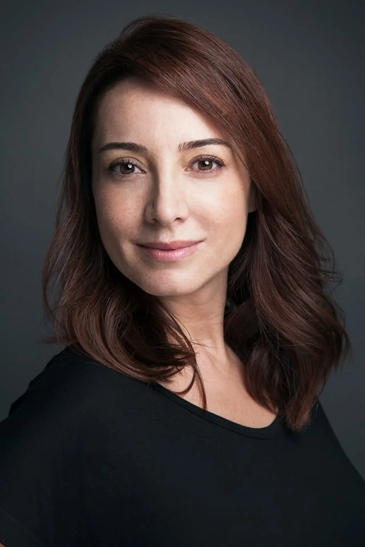 Dolunay Soysert Kimdir,Kaç Yaşında, Nereli, Evli Mi, Hangi dizilerde Rol Aldı? Hayatı Biyografisi 5