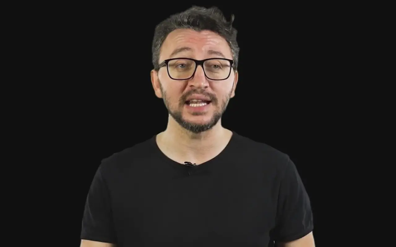 Murat Soner Kimdir, Nerelidir? Eleştirmen mi? Evli mi? Hangi Filmde Oynadı? 3