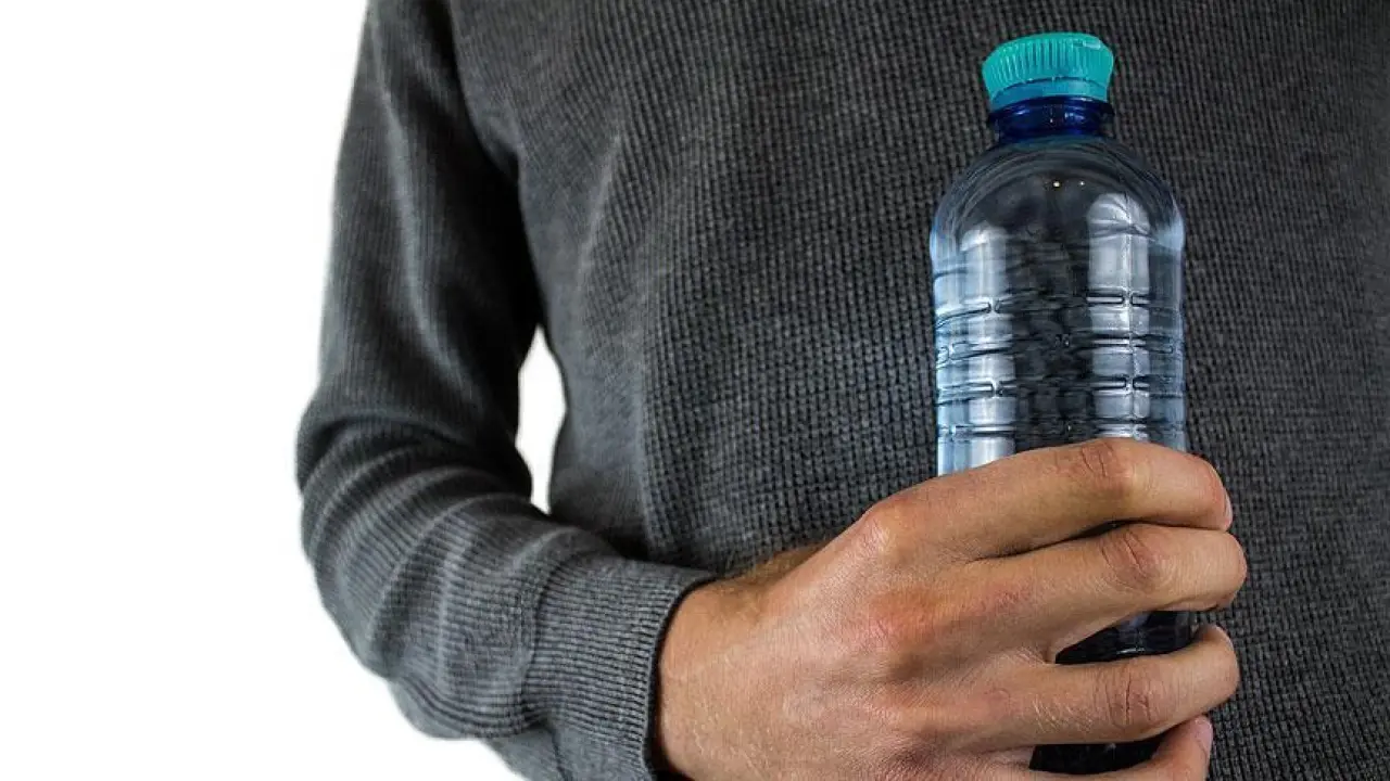 Plastik Şişelerin Tekrar Tekrar Kullanımı Sağlık Üzerinde Gizli Tehditler Yaratıyor! Uzmanlar Uyardı! 3