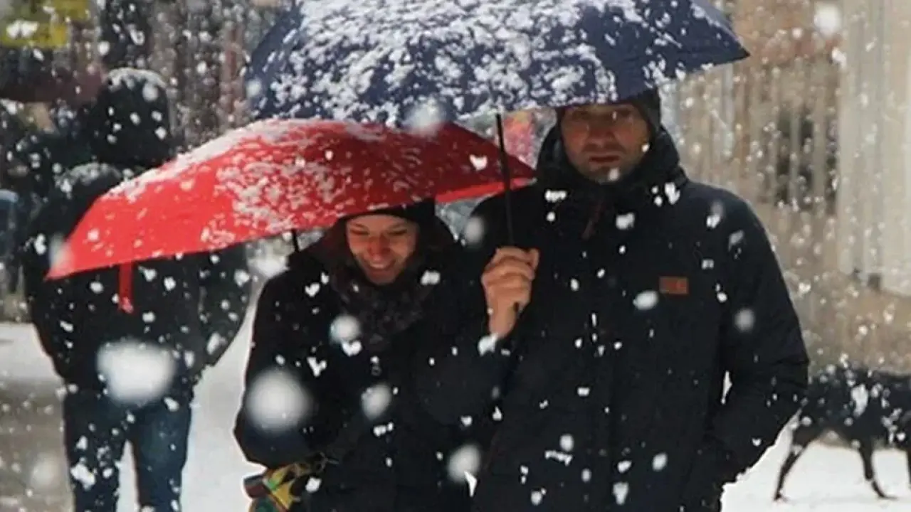 Meteoroloji tarihi duyurdu! İstanbul'a lapa lapa kar geliyor 1