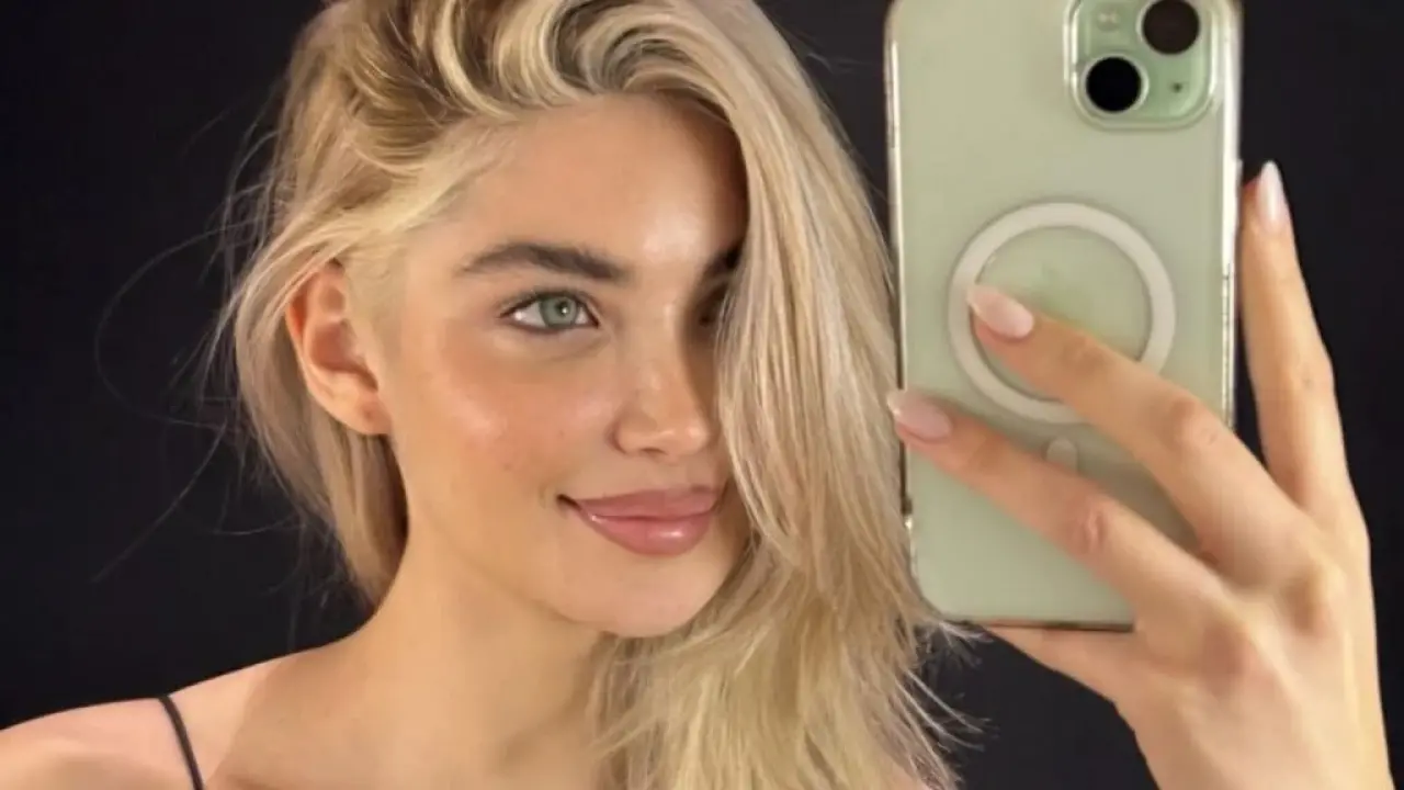 İrem Haznedar Kimdir, Blok3'le Sevgili mi, Kaç Yaşında, Sevgilisi Kim, Nereli? Ünlü Modelin Instagram Hesabı? Detaylar! 6