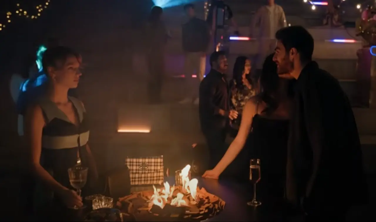 "Aşk Sadece Bir An" Filminin Konusu Ne, Kimler Rol Alıyor, Ne Zaman Vizyona Girecek? 1