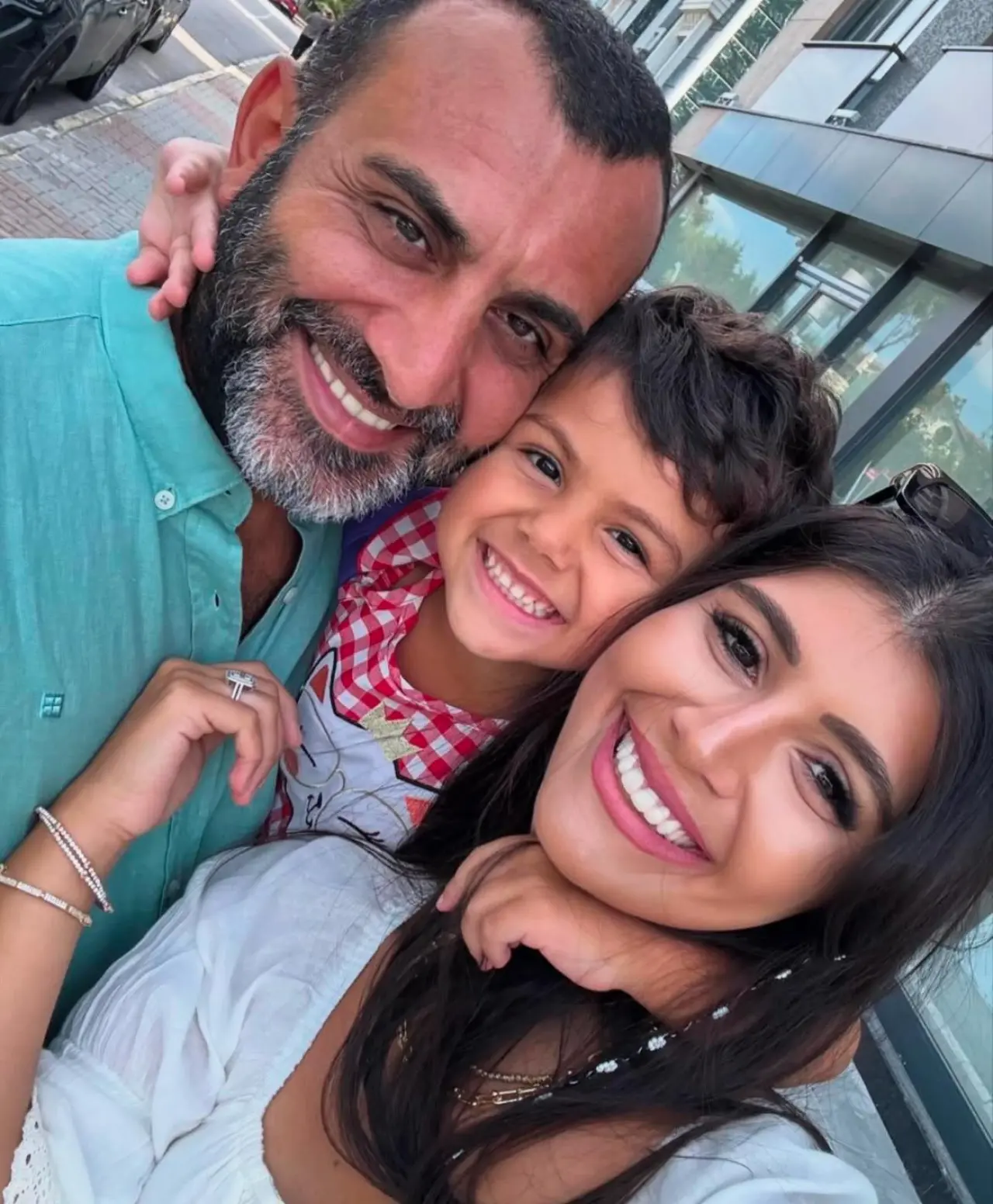 Özden Özdoğan'ın Hayatı ve Biyografisi: Kimdir, Kaç Yaşında, Nereli, Evli mi, Kaç Çocuğu Var, Ne İş Yapıyor? 3