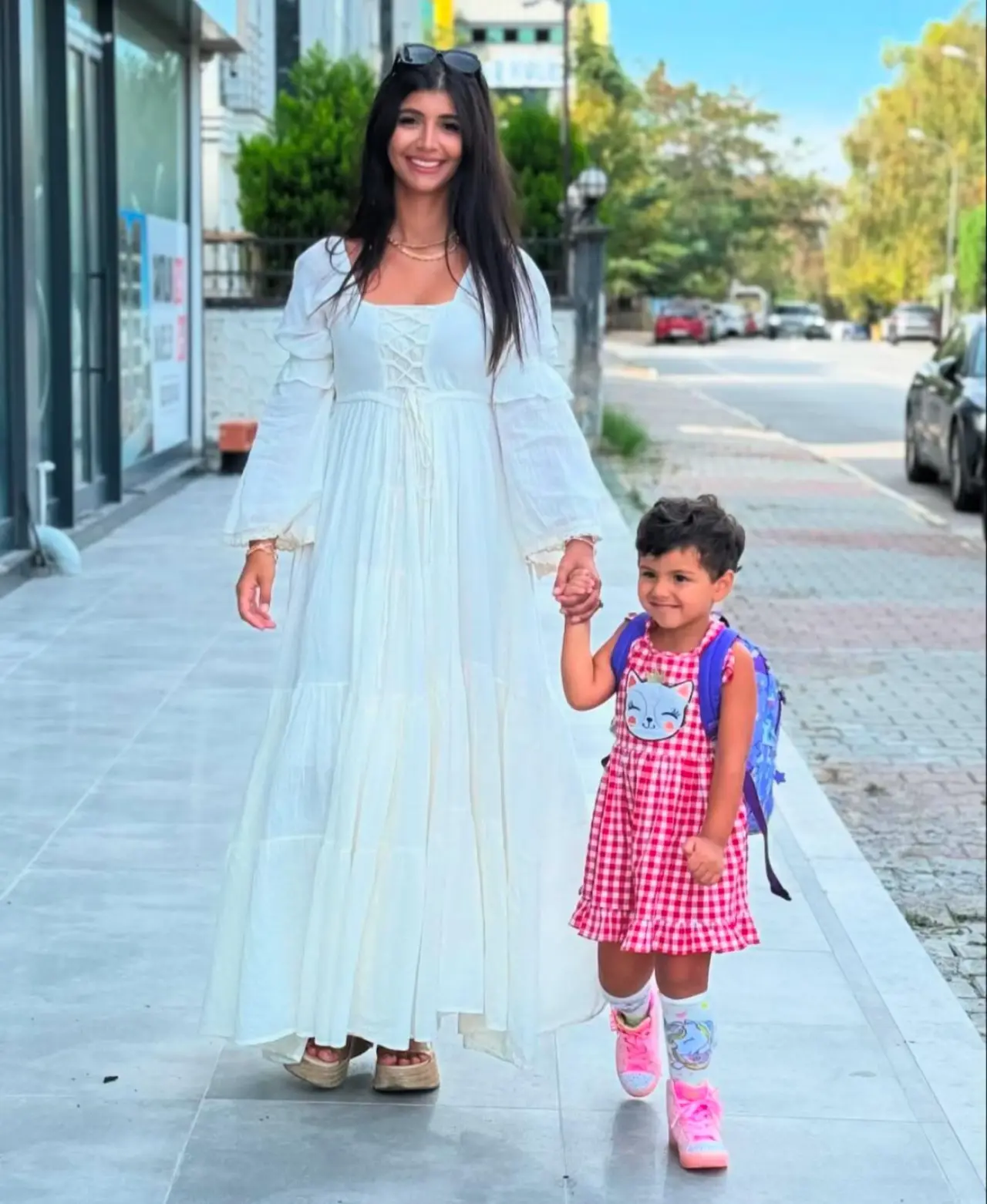 Özden Özdoğan'ın Hayatı ve Biyografisi: Kimdir, Kaç Yaşında, Nereli, Evli mi, Kaç Çocuğu Var, Ne İş Yapıyor? 7