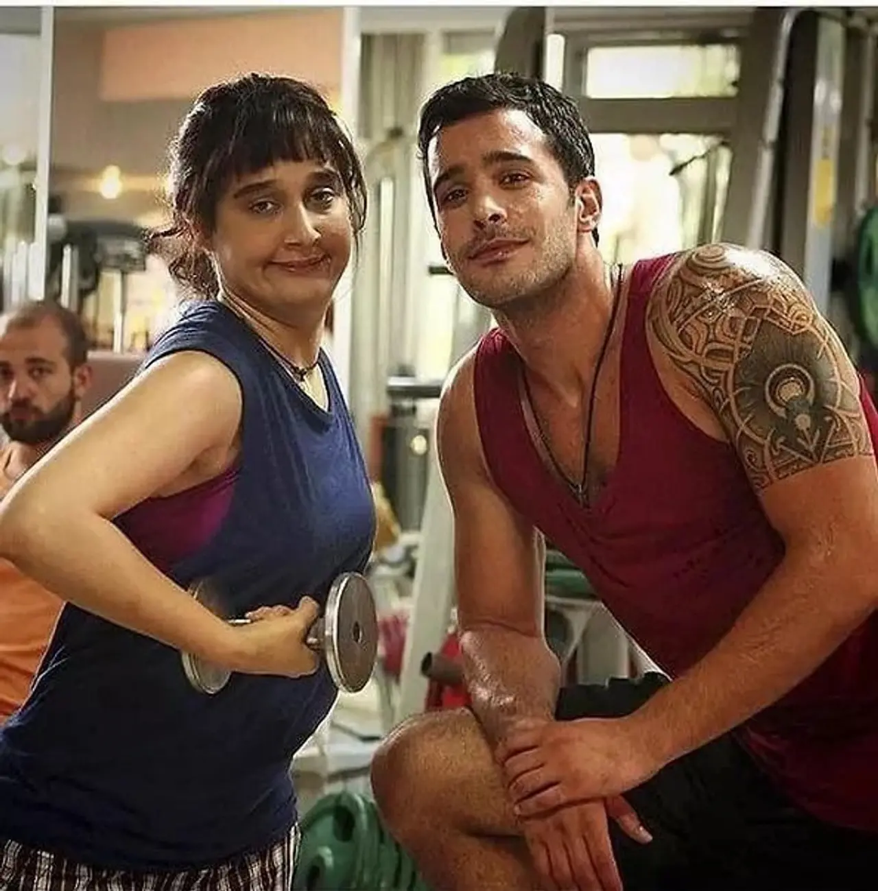 Hande Erçel ve Barış Arduç’un Enerjisi Çok Konuşuluyor! Gupse Özay’dan Kıskançlık Sorularına Cevap Verdi! 2