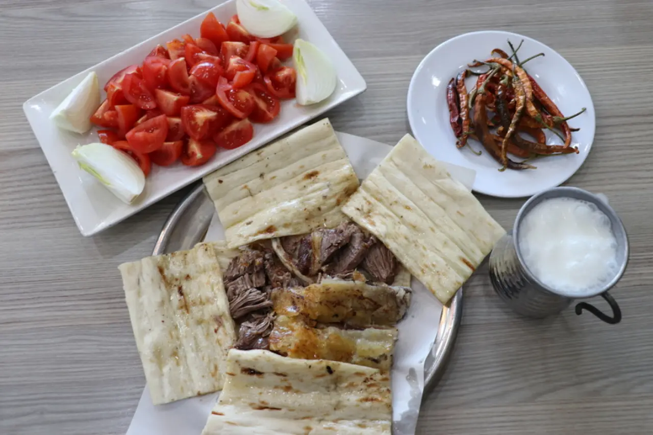 İftar sofralarına özel Denizli'nin tescilli lezzeti: Tandır kebabı 2