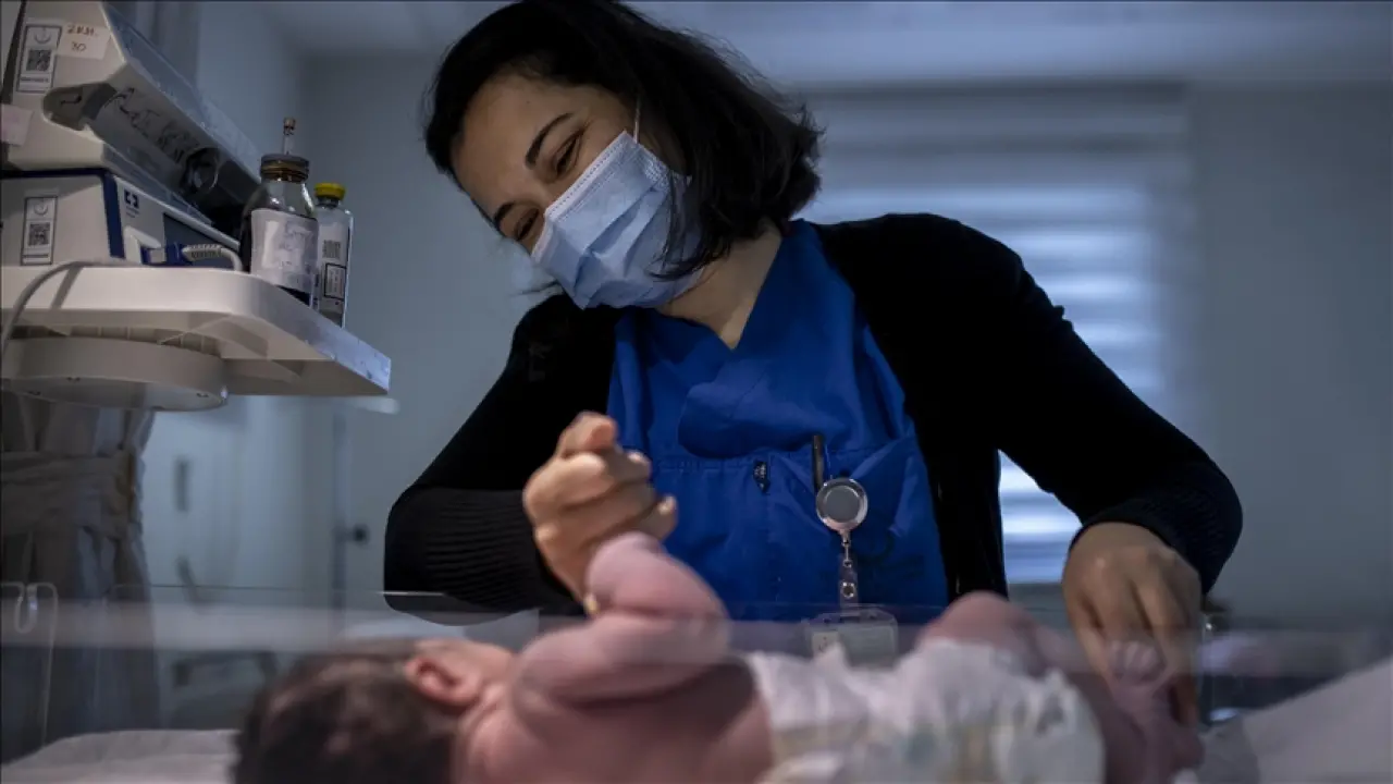 2025 Sağlık Bakanlığı Personel Alımı Ne Zaman? Sağlık Bakanlığı’nda 35.000’e Yakın Yeni Kadro Açıldı! 4