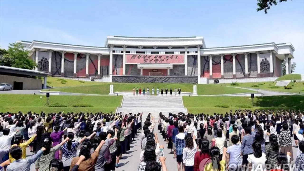 Yasaklar Ülkesi Kuzey Kore 5 Yıl Sonra İlk Ziyaretçilerini Ağırladı! Kuzey Kore'ye Turzim Başladı mı? 2