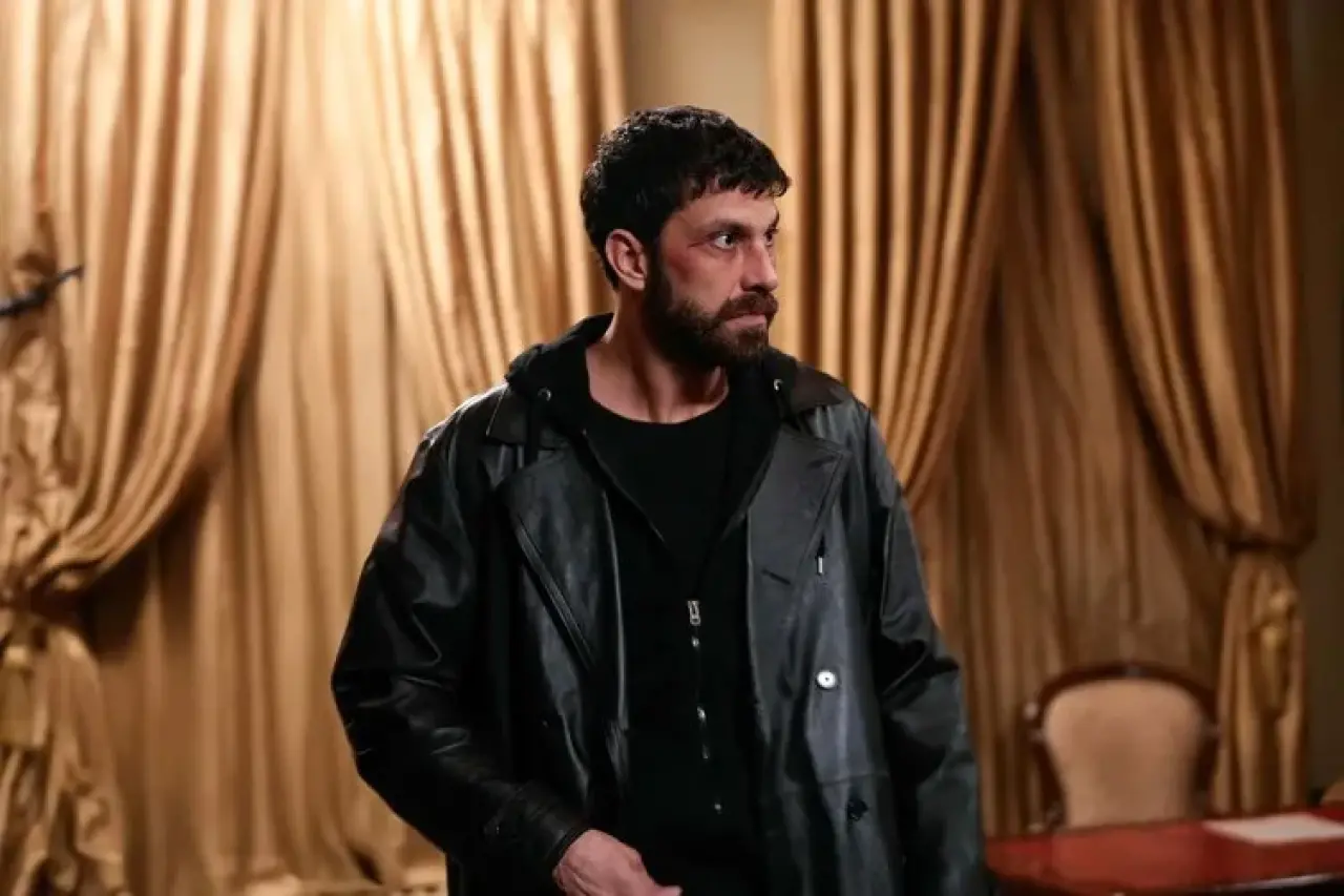 Yalı Çapkını 93. Bölüm Fragmanı Yayında! Ferit’in Sırrı Ortaya Çıkıyor mu? 1