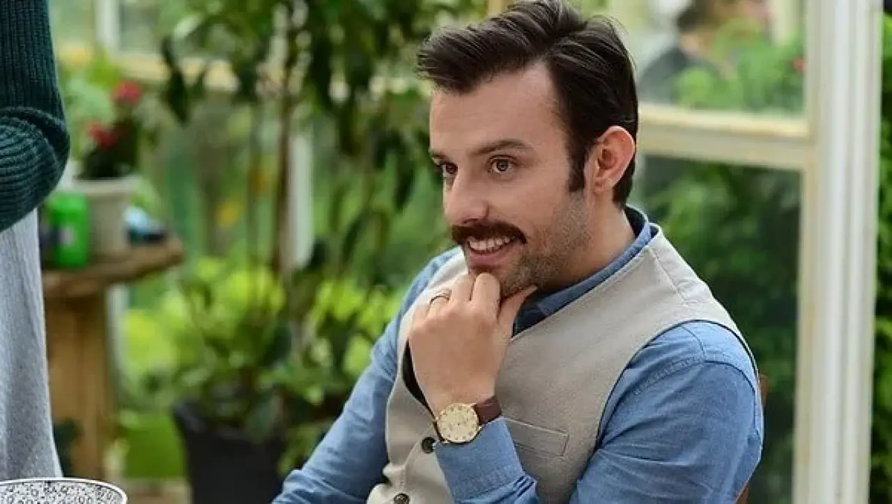 Başka Bir Gün’ün Serdar’ı Salih Bademci’nin Eşi de Ünlü Bir İsimmiş 6