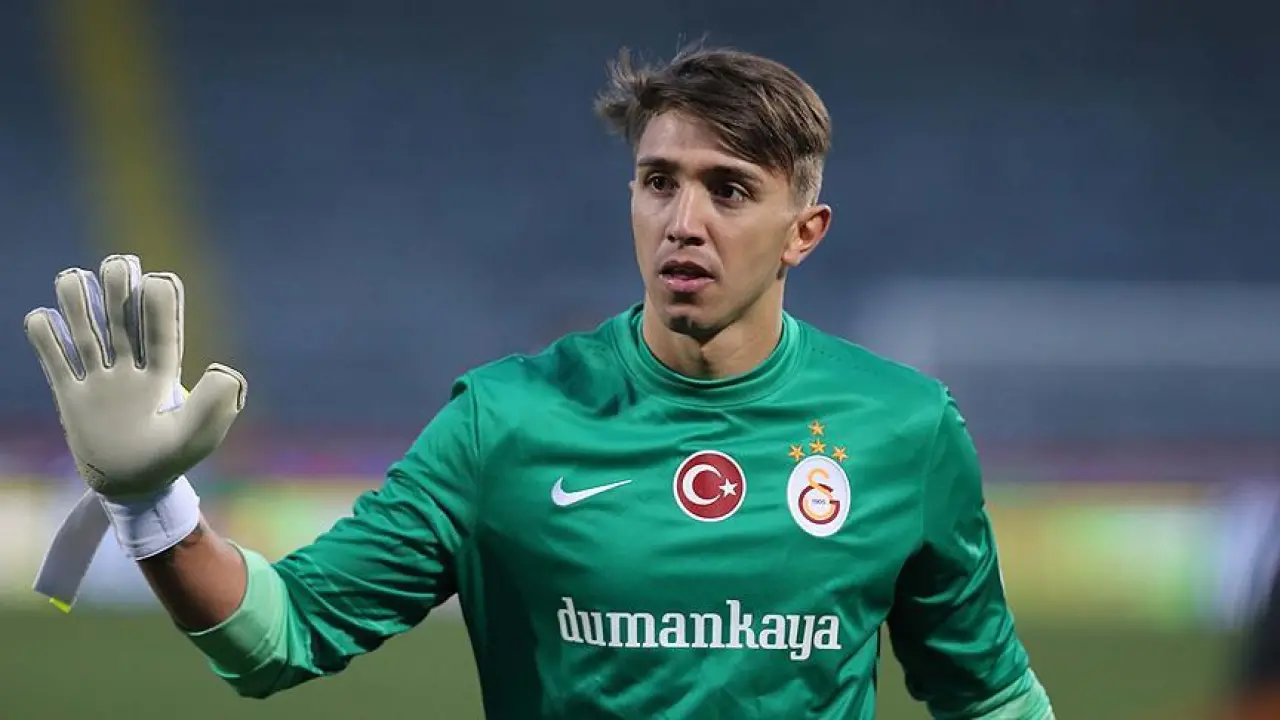 Galatasaray Kalesindeki Büyük Sır: Muslera’yı Muslera Yapan Kaleci Antrenörden Çarpıcı Açıklamalar! 7