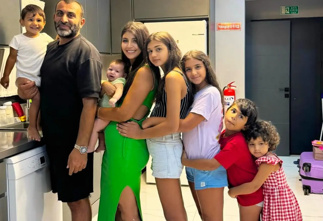 Özden Özdoğan'ın Hayatı ve Biyografisi: Kimdir, Kaç Yaşında, Nereli, Evli mi, Kaç Çocuğu Var, Ne İş Yapıyor? 4