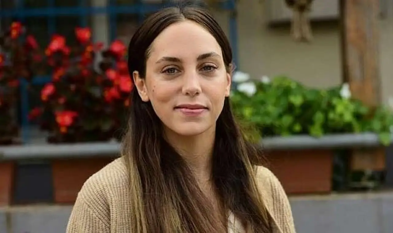 Öykü Karayel Kimdir, Kaç Yaşında, Nereli, Evli mi, Kaç Çocuğu Var? Hayatı ve Biyografisi 1