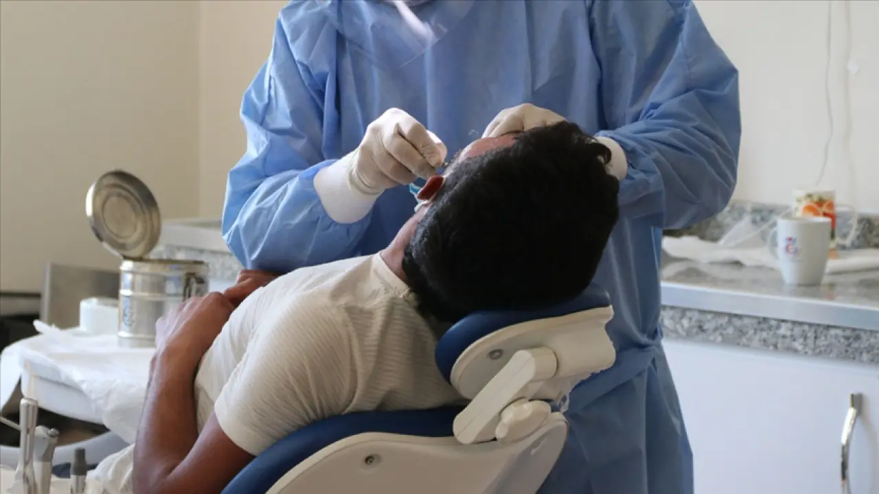 İnternette Satılan Diş Beyazlatma Kitlerine Dikkat! Diş Sağlığınızı Olumsuz Etkileyebilir 1