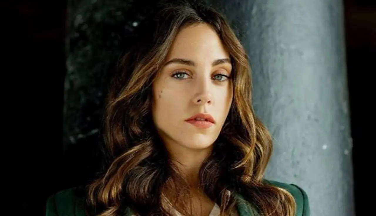 Öykü Karayel Kimdir, Kaç Yaşında, Nereli, Evli mi, Kaç Çocuğu Var? Hayatı ve Biyografisi 3