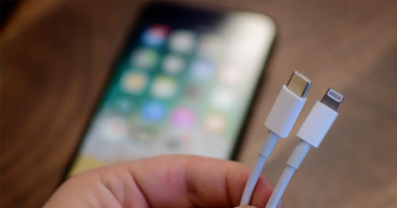 Apple Kullanıcıları Dikkat: Lightning Tarih Oldu, Apple, USB-C’ye Tamamen Geçiş Yaptı! 1
