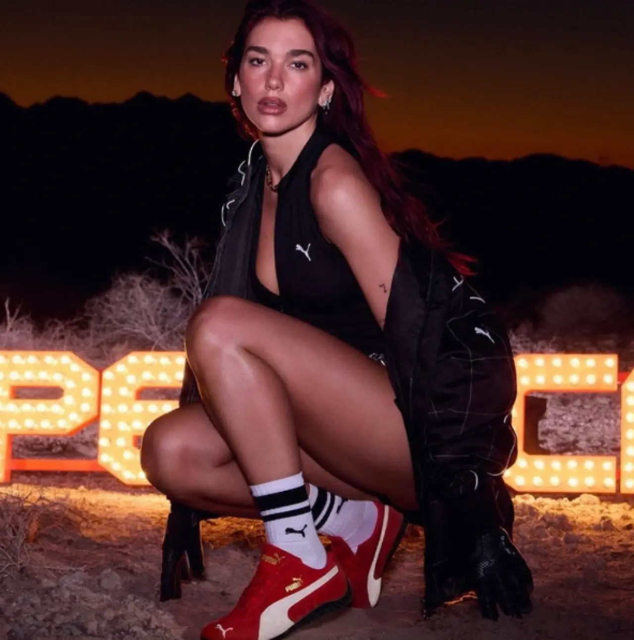 Dua Lipa, PUMA İçin Objektif Karşısına Geçti: Kızıl, Cesur ve Çarpıcı İmajıyla Tüm Dikkatleri Üzerine Çekti! 1
