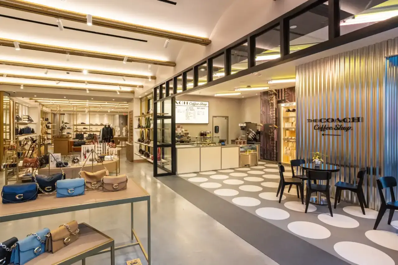 Tiffany, Dior, Gucci: Bu Lüks Kafelerde Kahve İçmek Moda Tutkunlarının Rüyası! 4