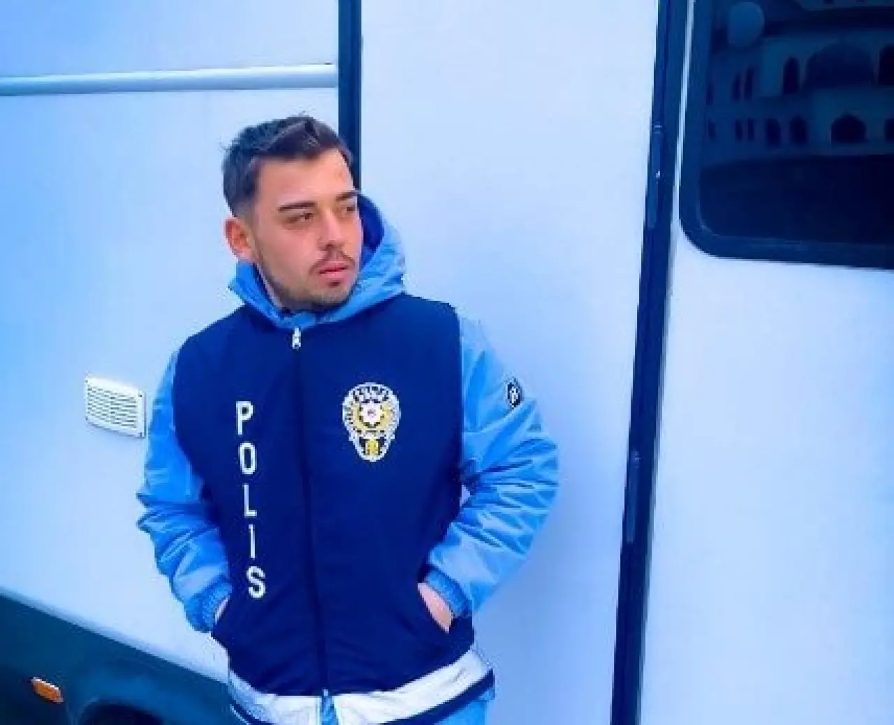 Ali Akkaya Kimdir? Aslen Nereli, Kaç Yaşında, Alevi mi, Boyu, Kilosu, Sevgilisi Kim? 2