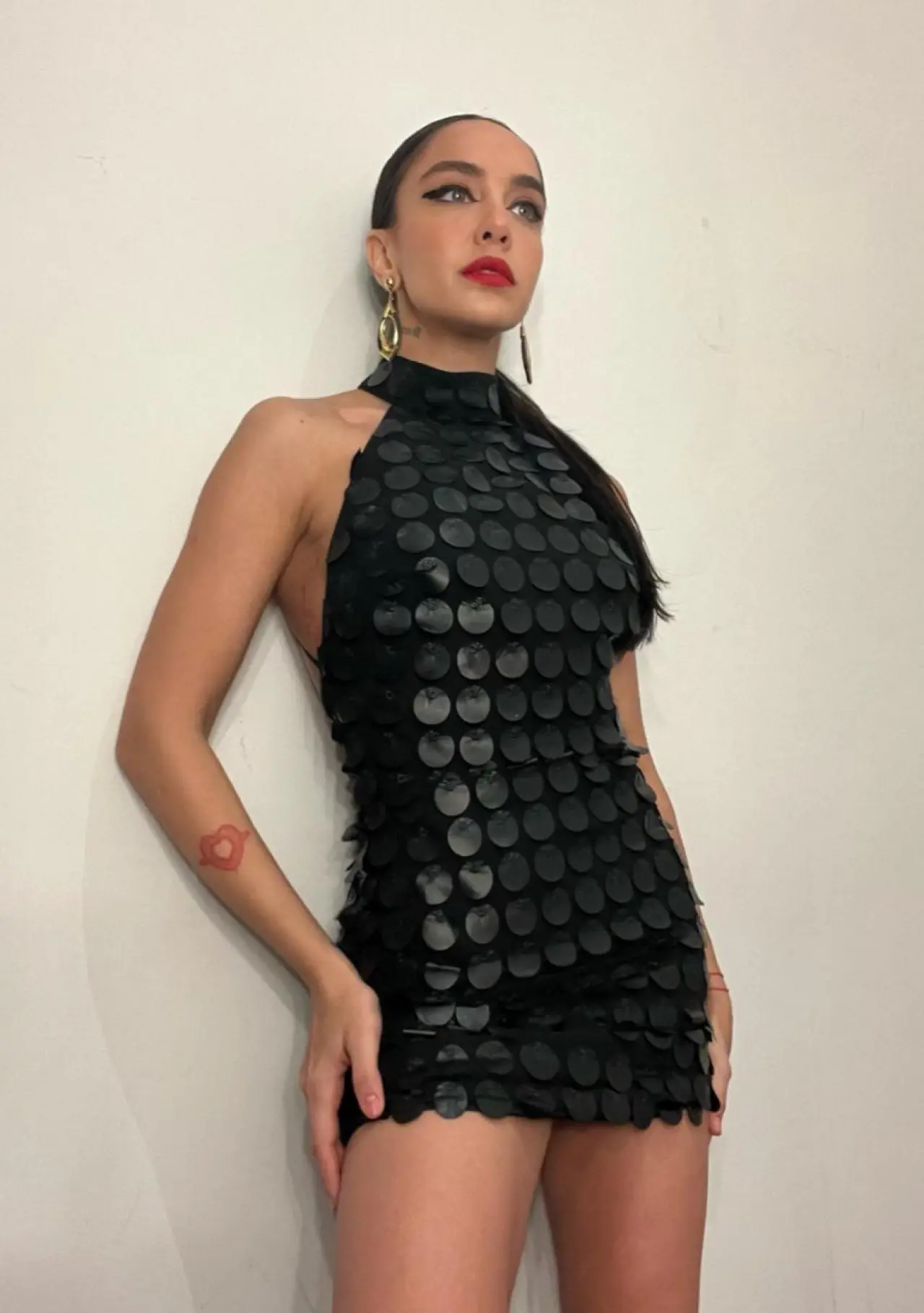 Aybüke Albere’den Olay Yaratacak Dönüş! Yeni Şarkısıyla Kuralları Yıkmaya Geliyor 2