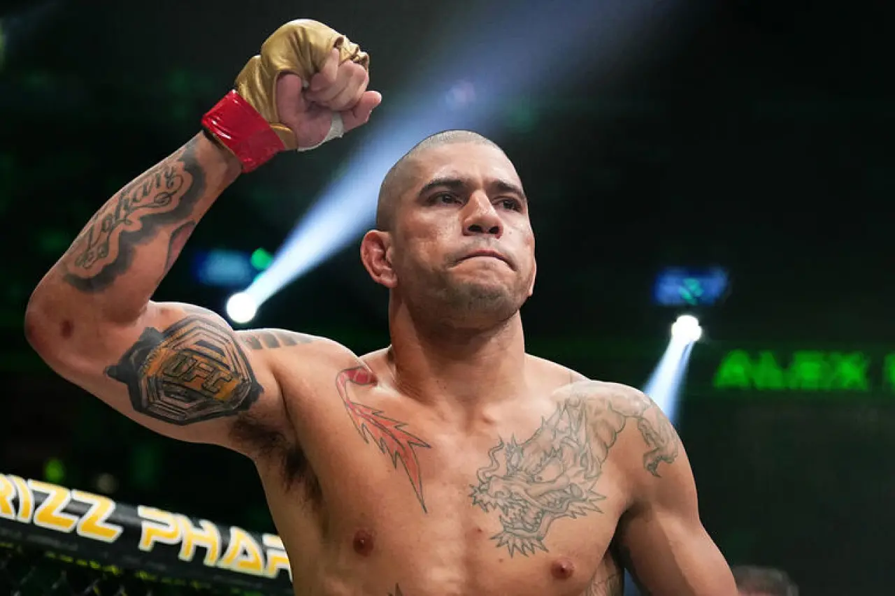 Alex "Poatan" Pereira Sakatlandı mı, Kimdir, Kaç Kilo, Boyu, Kaç Yaşında, Karnesi? Şampiyonun Bilinmeyen Hikayesi! 7