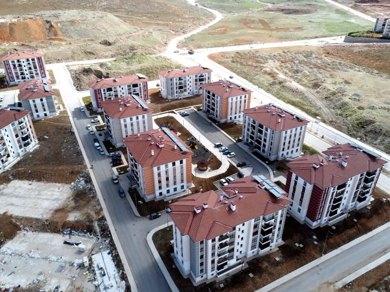 Elazığ’da Bayram Sevinci Yeni Yuvalarda Yaşanıyor 4