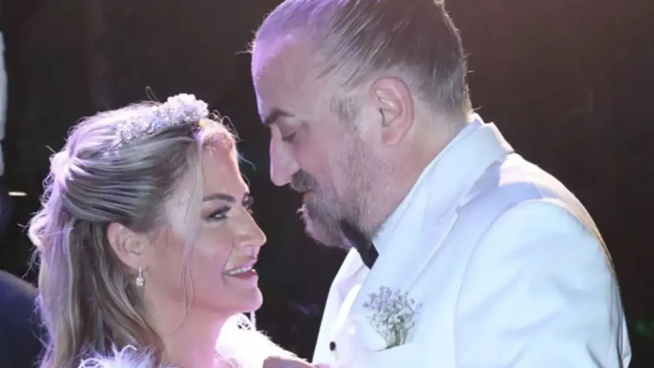 Volkan Konak Kimdir? Türk Halk Müziğinin Güçlü Sesi - Burcu, Lakabı, Aslen Nereli, Kaç Yaşında, kaç albüm çıkardı? 10