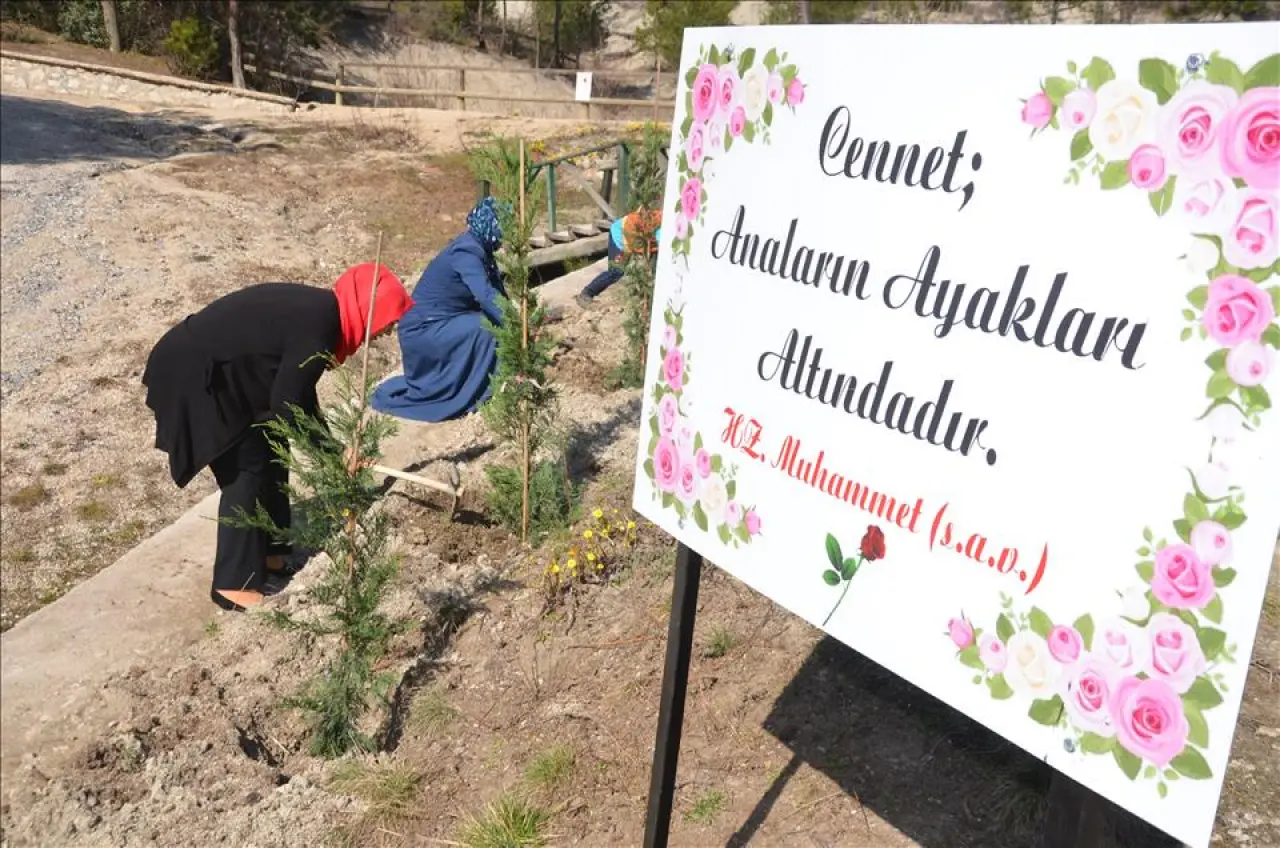8 Mart Dünya Kadınlar Günü İçin En Anlamlı ve Özel Hediyeler, Mesajlar İşte Burada! 7