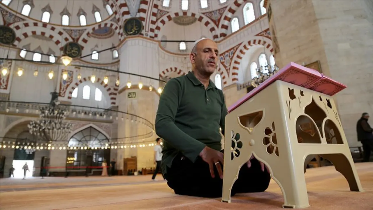 İtikâfa Girmek Nedir, Nasıl Yapılır, Ne Zaman Girilir, Niyeti Nasıl Yapılır, Kimler Girebilir? 2