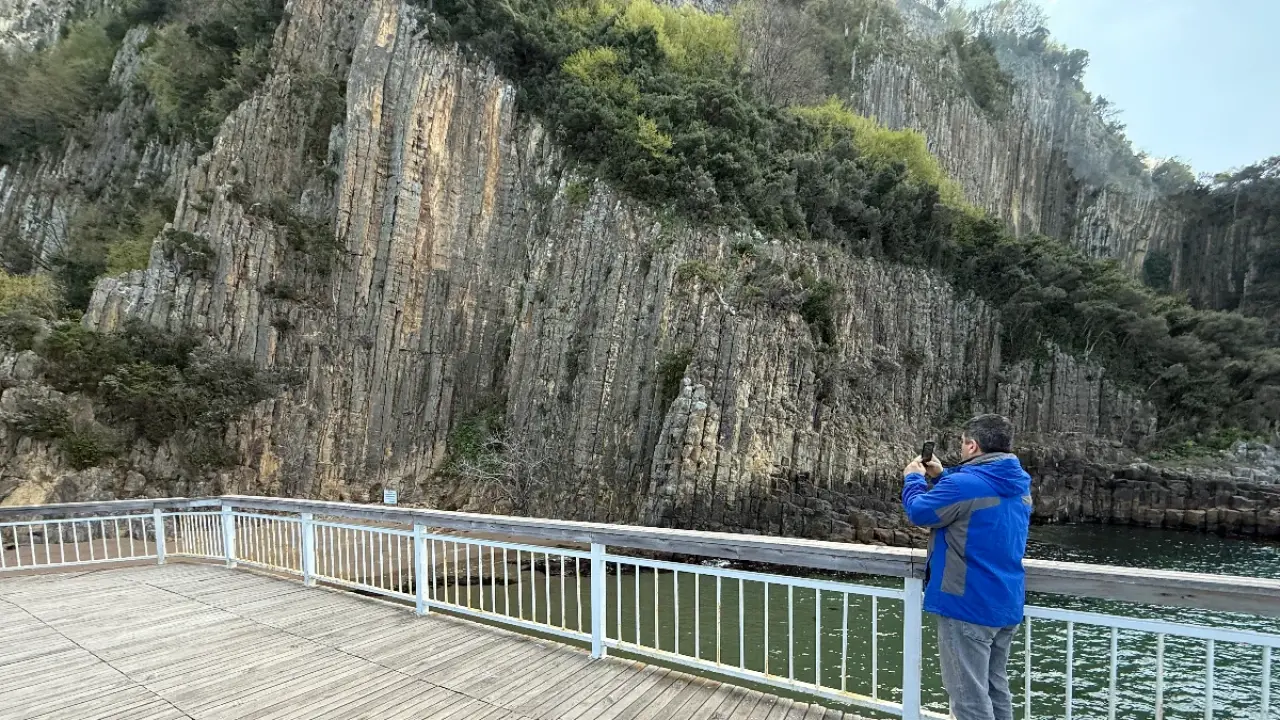 Dünyada eşi benzeri yok! Türkiye’nin Lav Sütunları herkesi büyülüyor 1
