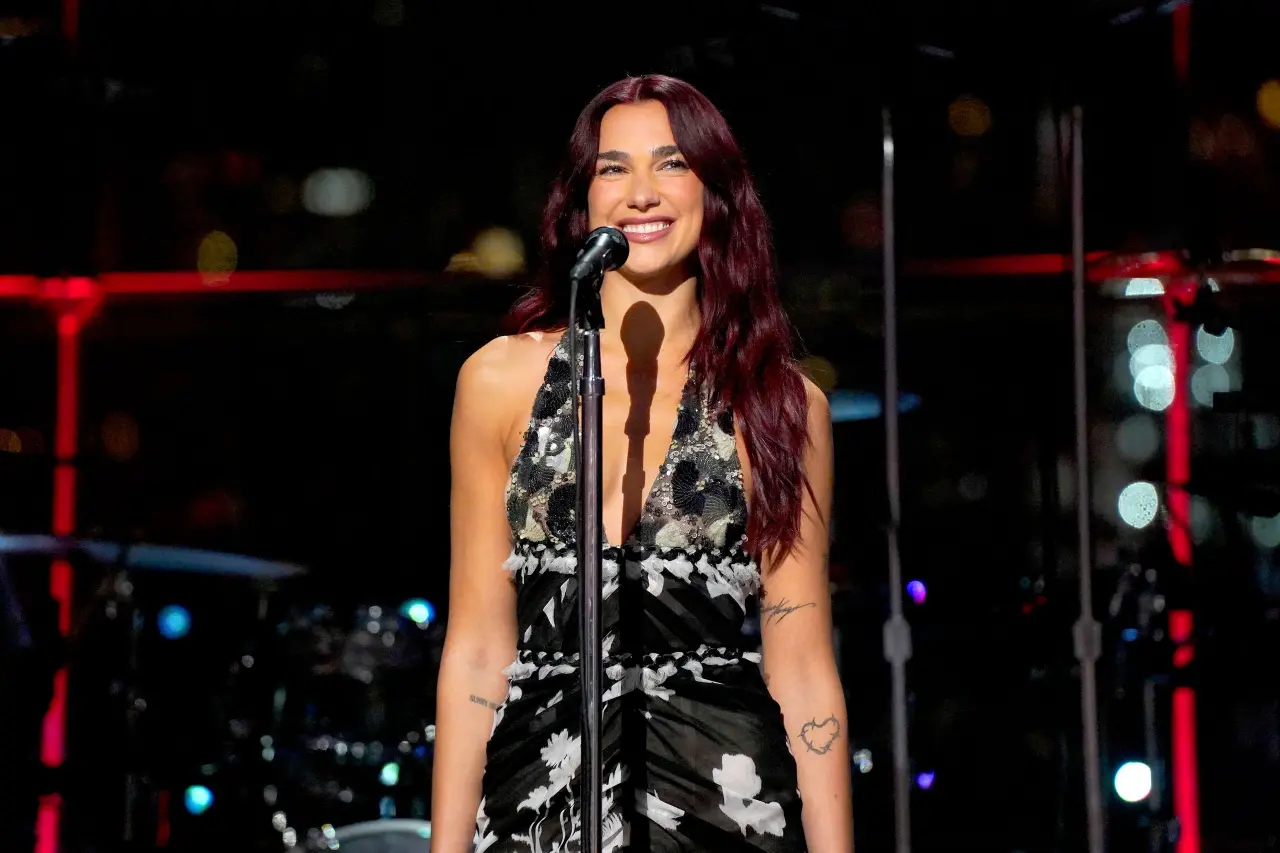 Dua Lipa’dan Hayranlarına Müjde: "Radical Optimism" Turnesi Melbourne'de Başlıyor! 5