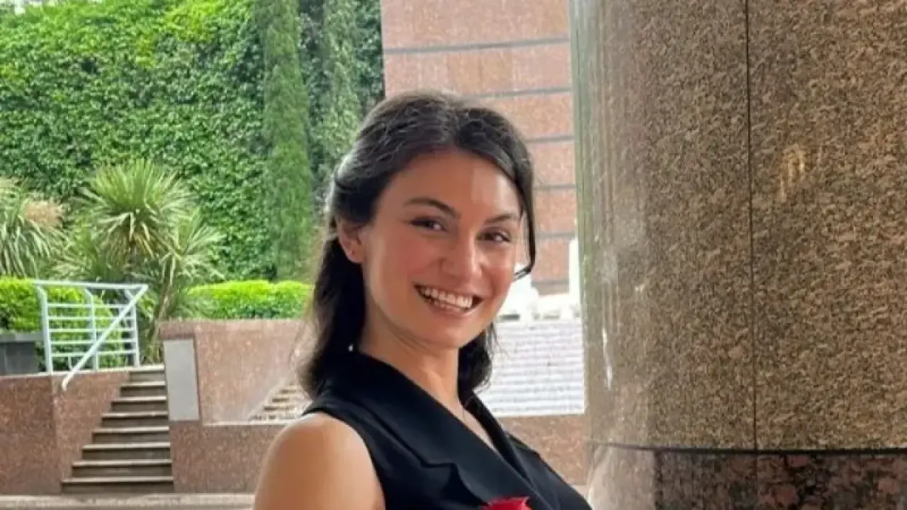 Miss Turkey Güzeli Cemre Üker Kimdir? Kaç Yaşında, Aslen Nereli, Boyu, Sevgilisi Kim, Instagram Hesabı? 3