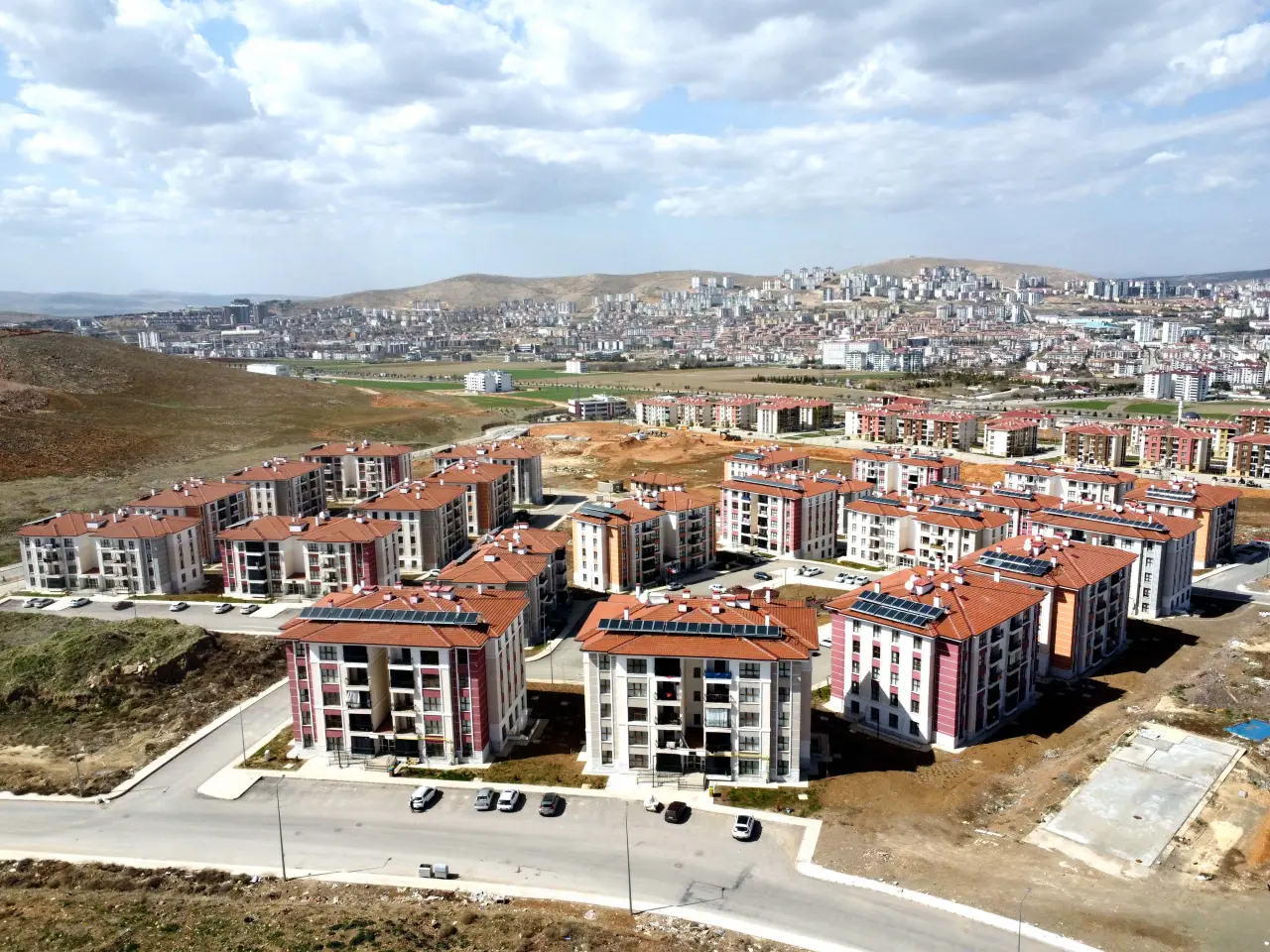 Elazığ’da Bayram Sevinci Yeni Yuvalarda Yaşanıyor 1
