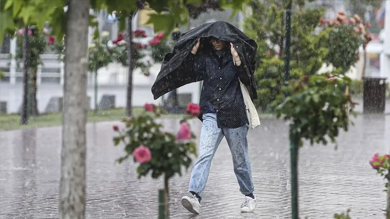 Meteoroloji'den son dakika yağmur uyarısı! İstanbul da listede 6