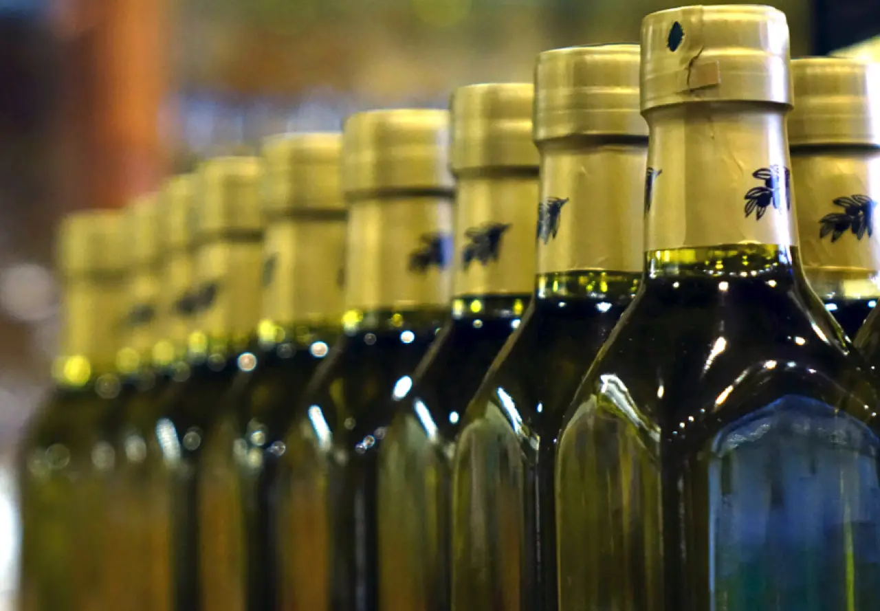 Zeytinyağı Nasıl Saklanmalı, Tenekede Zeytinyağı Saklamak Zararlı mı? Bilimsel Uyarı Geldi 3