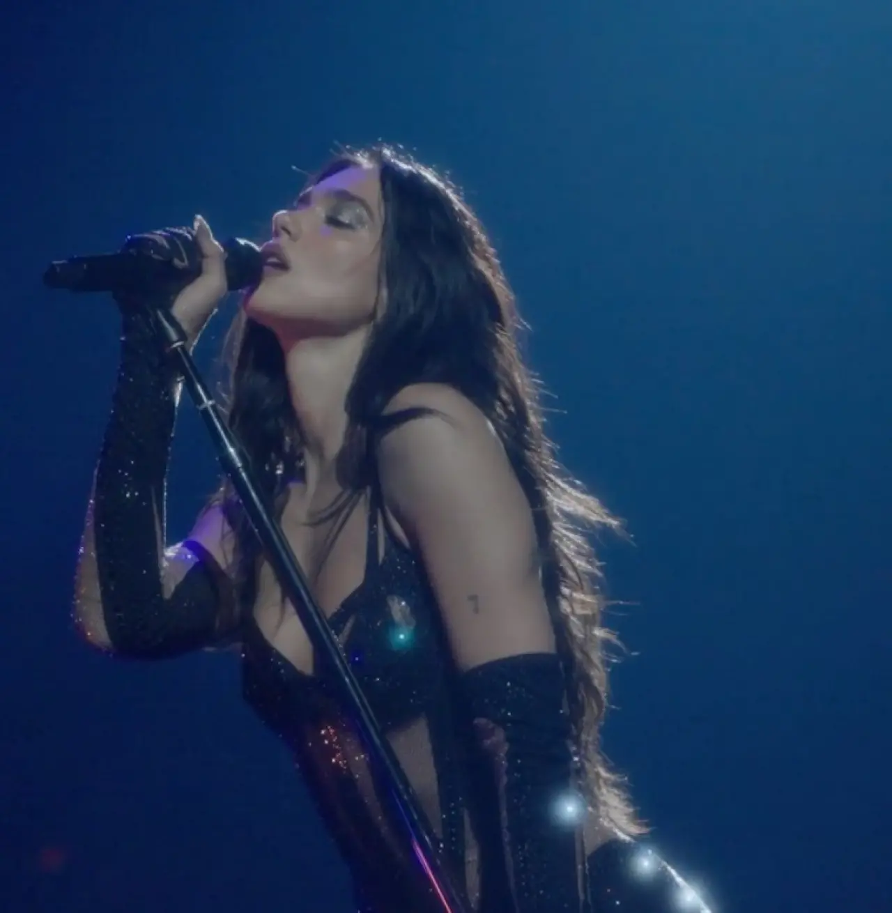 Tüm Dünyayı Dans Ettiren Albüm 5 Yaşında: Dua Lipa ve Troye Sivan’dan Müthiş Sürpriz! 1