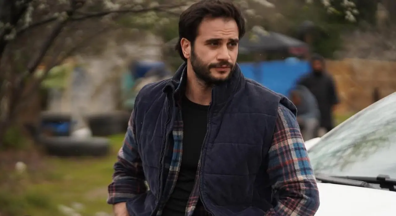 Kaan Sevi Kimdir, Kaç Yaşında, Nereli, Hangi Dizilerde Yer Aldı, Sevgilisi Kim? 5