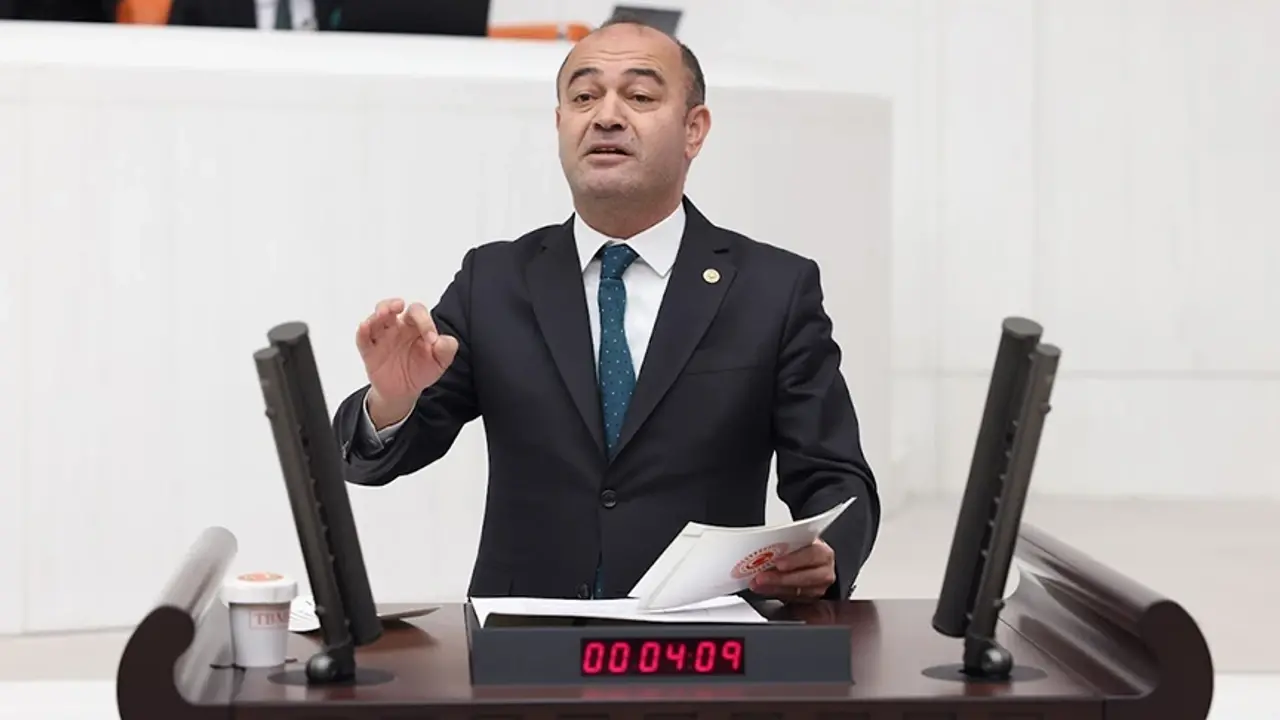 Özgür Karabat Kimdir, Alevi mi, aslen nerelidir, kiminle evli, eşi kim, çocukları ve serveti ne kadar? Şirketleri hangileri? 1